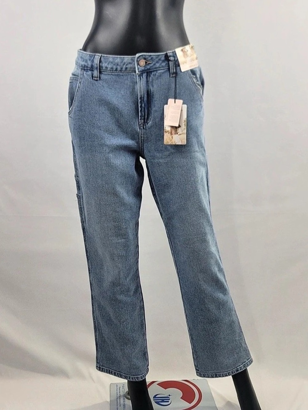 NWT!! Size 7 Sincerely Jules Easy Straight Carpenter Straight Leg